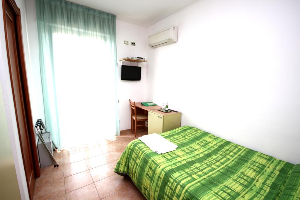 Hotel Alguer Quarto foto